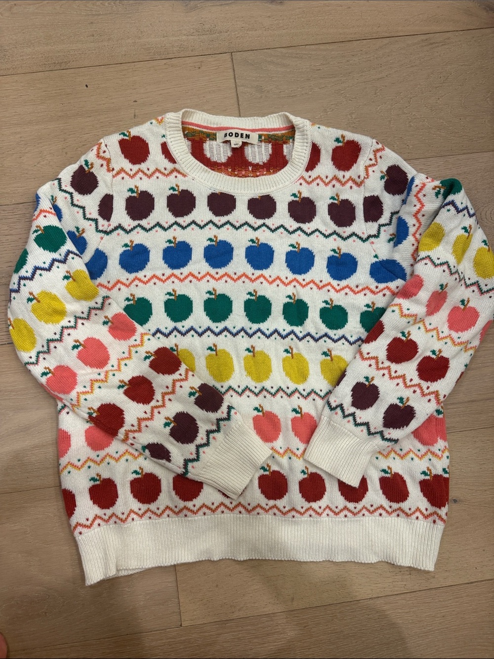 Rare Boden Edie Fair Isle Apple Sweater – Size L - Picture 3 of 8